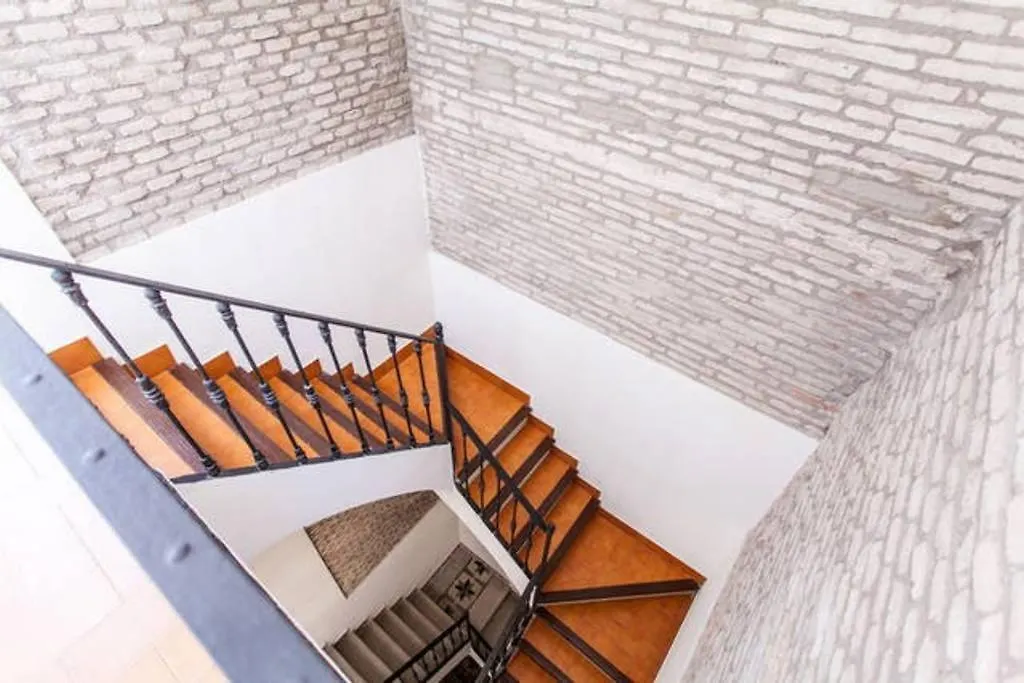 Hostly Rivero 2B Center-Fibre-Communal Terrace-Parking Optional-Cless セビリア