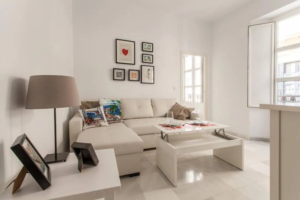 アパート Hostly Rivero 2B Center-Fibre-Communal Terrace-Parking Optional-Cless セビリア スペイン